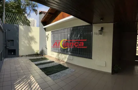 Casa com 3 Quartos para alugar, 235m² no Jardim Zaira, Guarulhos