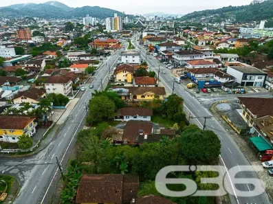 Lote/Terreno à venda, 1069m² no Iririú, Joinville