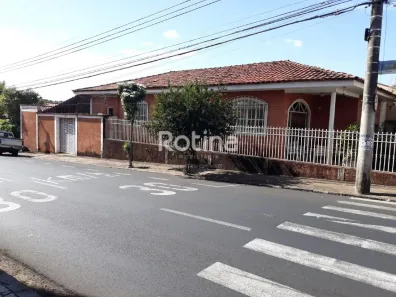 Imóvel Comercial com 5 Quartos para alugar, 300m² no Osvaldo Rezende, Uberlândia