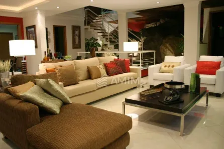 Casa de Condomínio com 5 Quartos à venda, 340m² no Charitas, Niterói