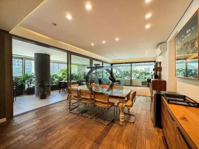 Apartamento com 3 Quartos para venda ou aluguel, 250m² no Vila Nova Conceição, São Paulo