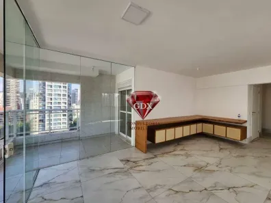 Apartamento com 4 Quartos para alugar, 161m² no Vila Nova Conceição, São Paulo