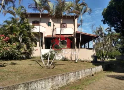 Fazenda/Sítio com 4 Quartos para alugar, 1200m² no Jardim Estância Brasil, Atibaia