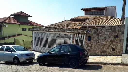 Casa com 3 Quartos à venda, 250m² no Cidade Jardim, Jacareí