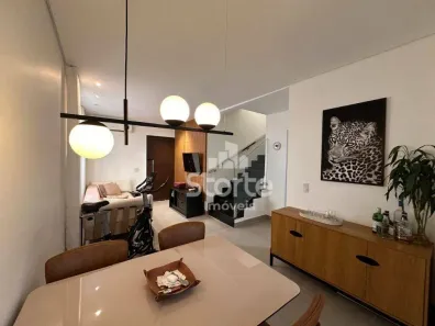 Casa de Condomínio com 3 Quartos à venda, 113m² no Jardim Inconfidência, Uberlândia