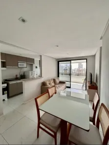 Apartamento com 3 Quartos para alugar, 65m² no Batista Campos, Belém
