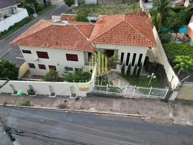 Casa de Condomínio com 6 Quartos à venda, 595m² no Santa Rosa, Cuiabá
