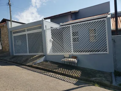 Casa com 3 Quartos para alugar, 299m² no Jardim Itália, Jundiaí