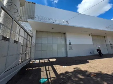 Galpão/Depósito/Armazém para alugar, 350m² no Minas Gerais, Uberlândia