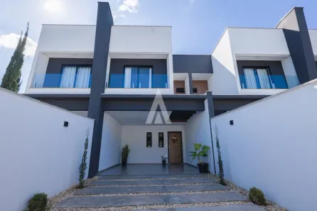 Sobrado com 3 Quartos à venda, 120m² no Bom Retiro, Joinville
