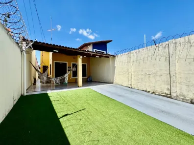 Casa com 3 Quartos à venda, 146m² no Cambeba, Fortaleza