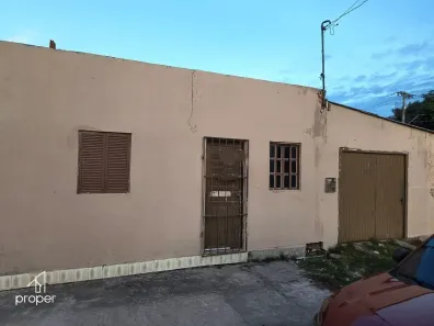 Casa com 2 Quartos para alugar, 83m² no Porto, Pelotas