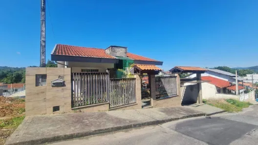 Casa com 3 Quartos à venda, 270m² no Planalto, Brusque