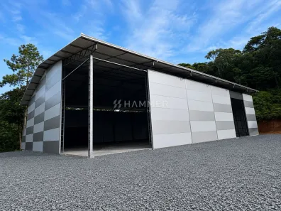 Galpão/Depósito/Armazém com 1 Quarto para alugar, 750m² no Vila Nova, Joinville