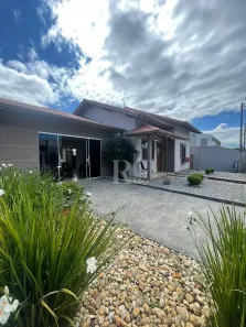 Casa com 2 Quartos para alugar, 160m² no Centro, Tijucas