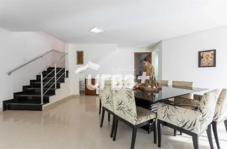 Casa de Condomínio com 3 Quartos à venda, 358m² no Residencial Granville, Goiânia