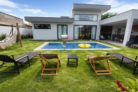 Casa com 3 Quartos para alugar, 280m² no Setor Habitacional Tororó, Brasília