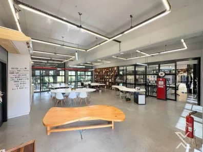 Sala Comercial para alugar, 240m² no Vorstadt, Blumenau