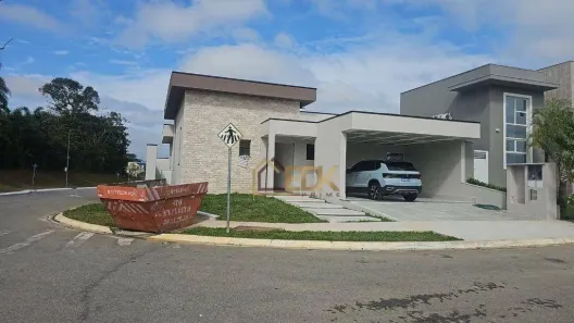 Casa de Condomínio com 3 Quartos à venda, 176m² no Piracangaguá, Taubaté