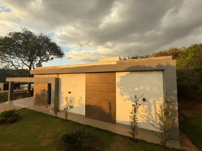 Casa de Condomínio com 3 Quartos à venda, 190000m² no , Brumadinho