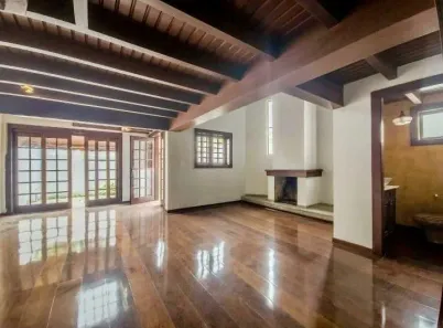 Casa com 4 Quartos para alugar, 245m² no Parque do Colégio, Jundiaí