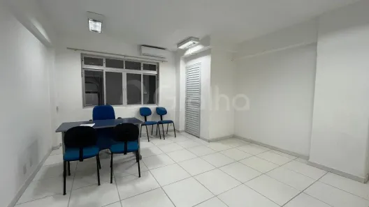Sala Comercial à venda, 18m² no Centro, Florianópolis