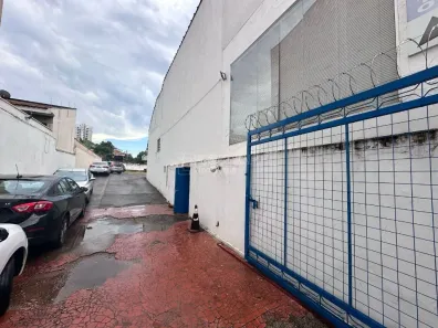 Sobrado com 2 Quartos à venda, 134m² no Centro, Araraquara