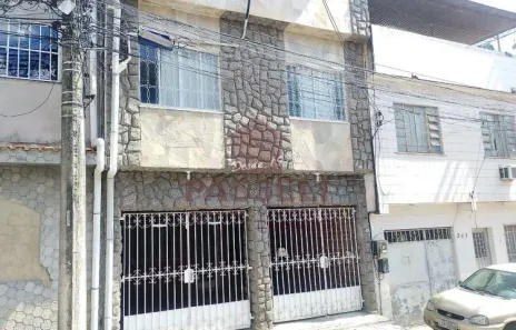Casa com 4 Quartos para alugar, 240m² no Barro Vermelho, São Gonçalo