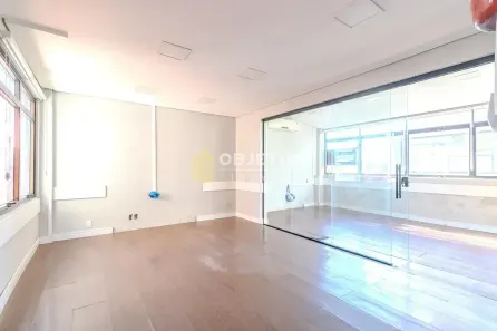 Sala Comercial à venda, 236m² no Petrópolis, Porto Alegre