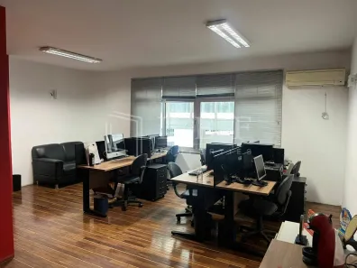 Prédio Comercial à venda, 222m² no Sumaré, São Paulo