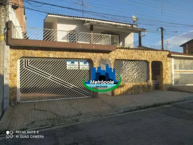 Sobrado com 3 Quartos para alugar, 299m² no Jardim Las Vegas, Guarulhos