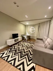 Apartamento com 3 Quartos para alugar, 81m² no Centro, Florianópolis
