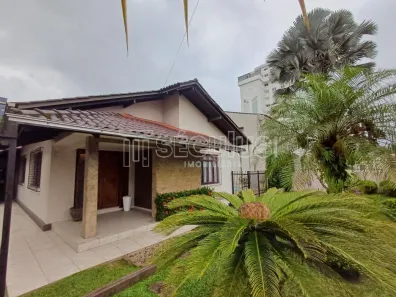 Casa com 3 Quartos à venda, 240m² no Centro, Jaraguá do Sul