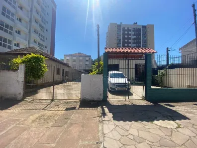 Lote/Terreno à venda, 730m² no Cristo Redentor, Porto Alegre