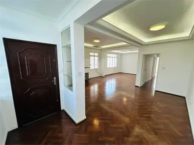 Casa com 3 Quartos para alugar, 230m² no Indianópolis, São Paulo