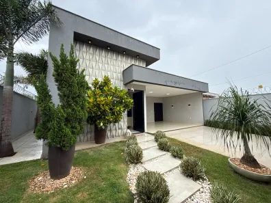 Casa com 3 Quartos à venda, 200m² no São Francisco, Senador Canedo