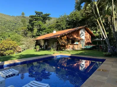 Casa de Condomínio com 2 Quartos à venda, 92m² no Nogueira, Petrópolis