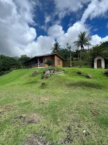 Fazenda/Sítio com 4 Quartos à venda, 3200m² no Baia Nova, Guarapari