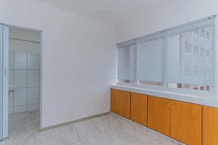 Ponto Comercial para alugar, 30m² no Liberdade, São Paulo