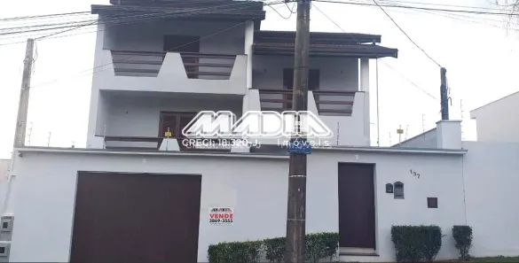 Sobrado com 3 Quartos à venda, 330m² no Vila Moletta, Valinhos