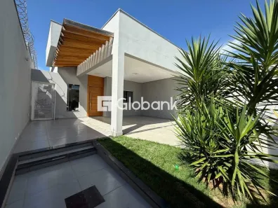 Casa com 3 Quartos à venda, 116m² no Loteamento Reserva Real, Montes Claros