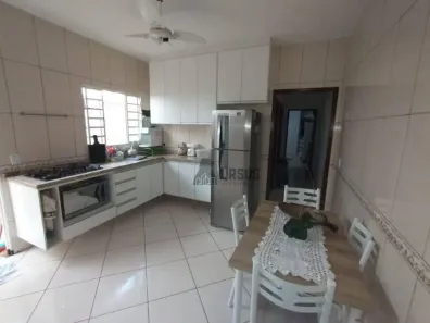 Casa com 3 Quartos à venda, 100m² no Parque Aeroporto, Taubaté