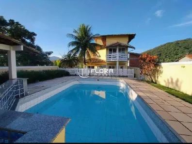 Casa de Condomínio com 4 Quartos à venda, 375m² no Maravista, Niterói