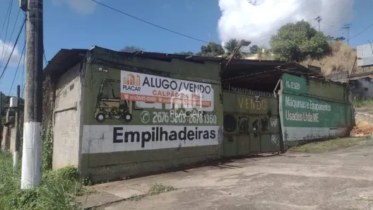 Galpão/Depósito/Armazém à venda, 700m² no Santa Cruz da Serra, Duque de Caxias