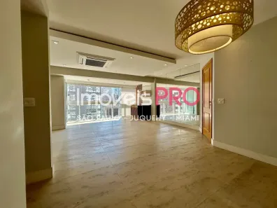 Apartamento com 3 Quartos para alugar, 130m² no Vila Olímpia, São Paulo