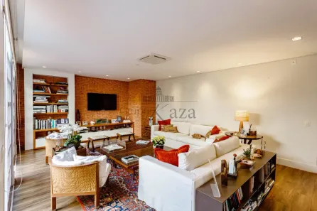 Sobrado com 3 Quartos à venda, 265m² no Vila Nova Conceição, São Paulo