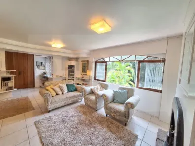Casa de Condomínio com 4 Quartos à venda, 286m² no Sambaqui, Florianópolis