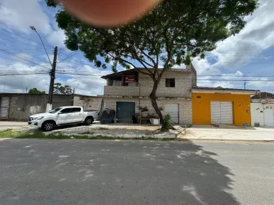 Sobrado com 4 Quartos à venda, 220m² no Santa Lúcia, Maceió