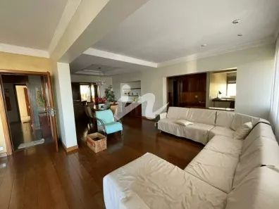 Apartamento com 4 Quartos à venda, 236m² no Fundinho, Uberlândia