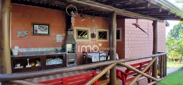 Fazenda/Sítio com 3 Quartos à venda, 196m² no Monterrey, Louveira